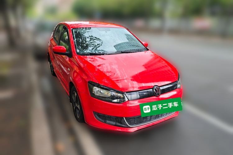 Used Volkswagen Polo 2013 1.4L Manual Fashion Edition Front Right 45 Deg