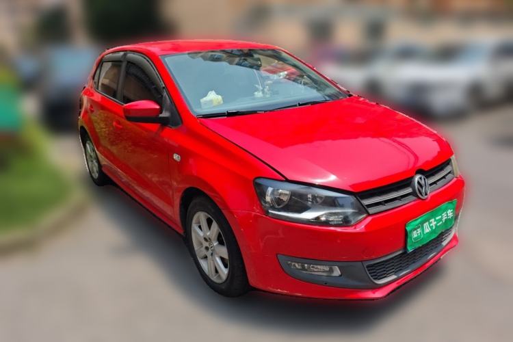 Used Volkswagen Polo 2013 1.4L Automatic Comfort Edition Front Right 45 Deg