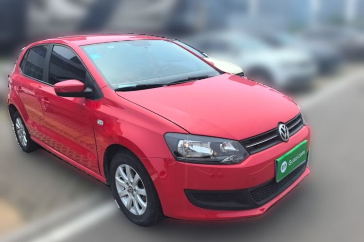 Used Volkswagen Polo 2013 1.4L Manual Fashion Edition Front Right 45 Deg