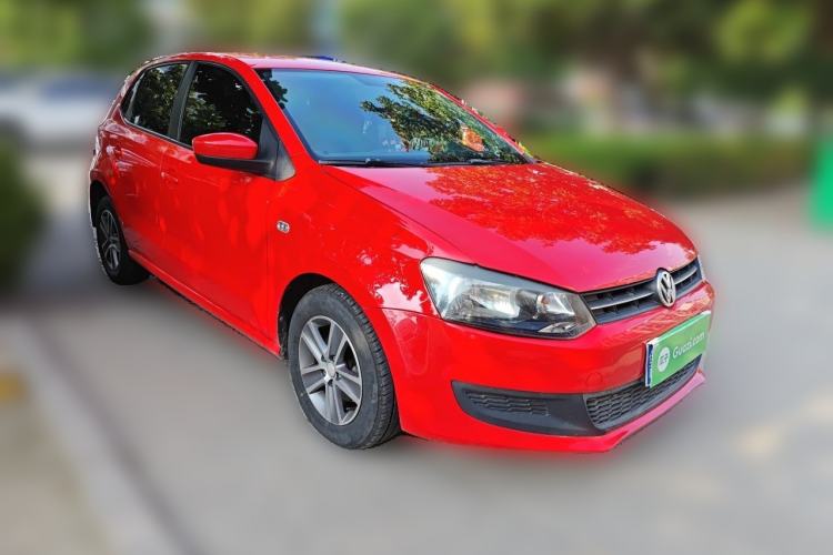 Used Volkswagen Polo 2013 1.4L Manual Fashion Edition Front Right 45 Deg