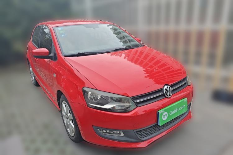 Used Volkswagen Polo 2013 1.6L Automatic Comfort Edition Front Right 45 Deg