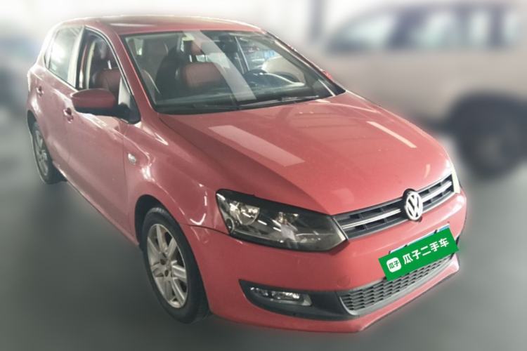 Used Volkswagen Polo 2013 1.6L Automatic Comfort Edition Front Right 45 Deg