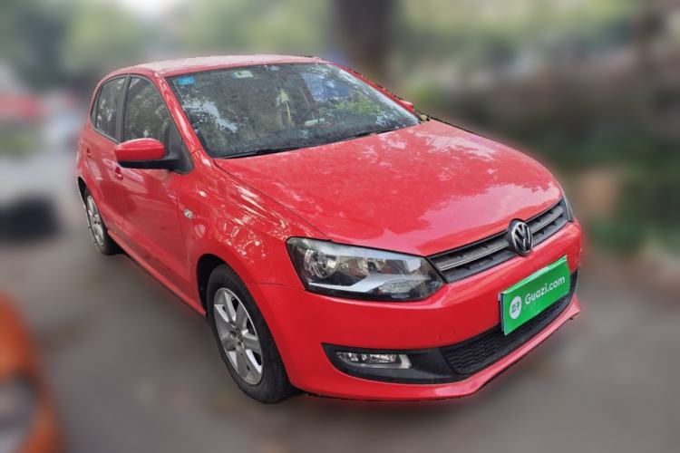 Used Volkswagen Polo 2013 1.6L Automatic Comfort Edition Front Right 45 Deg
