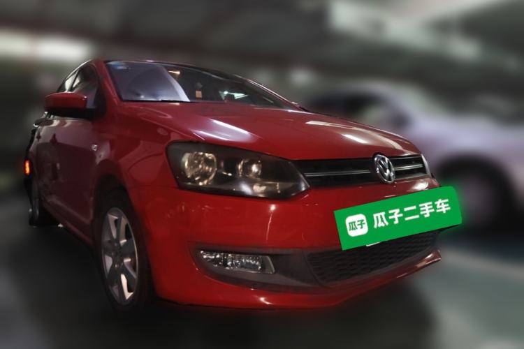 Used Volkswagen Polo 2013 1.6L Automatic Comfort Edition Front Right 45 Deg