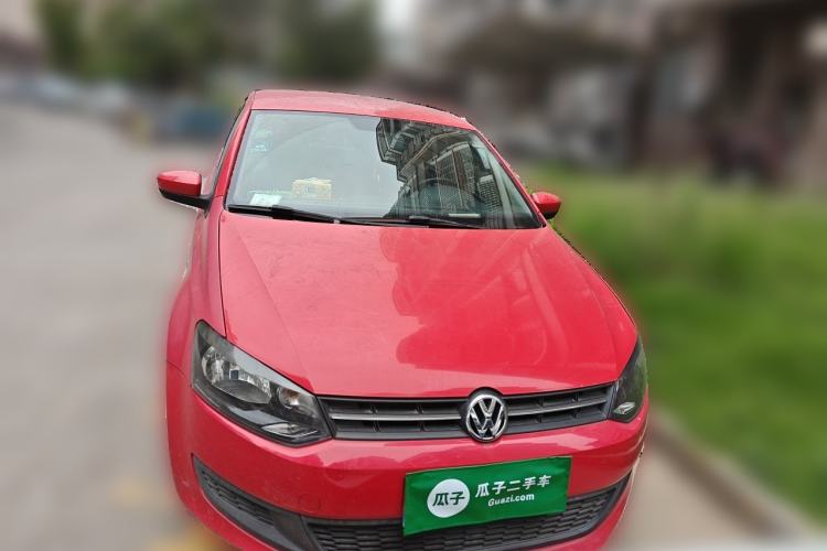 Used Volkswagen Polo 2013 1.4L Manual Fashion Edition Front