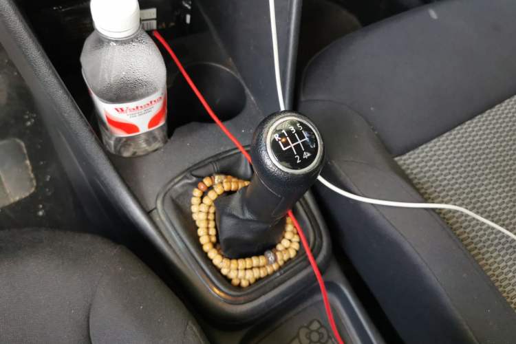 Used Volkswagen Polo 2013 1.4L Manual Fashion Edition Gear Lever