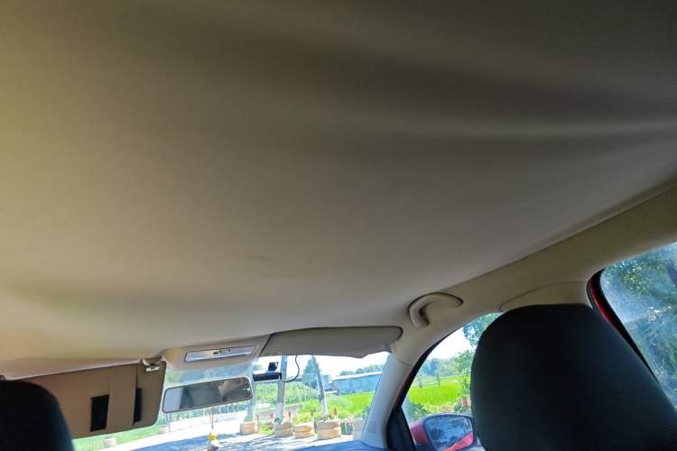 Used Volkswagen Polo 2013 1.4L Manual Fashion Edition Headliner