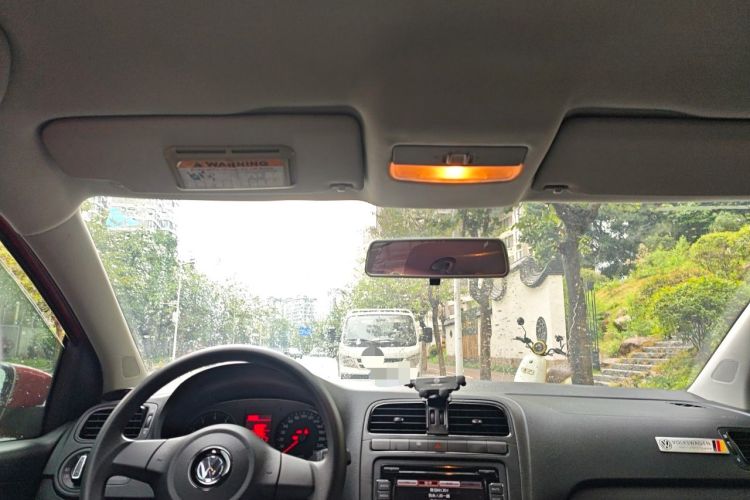 Used Volkswagen Polo 2013 1.4L Manual Fashion Edition Headliner
