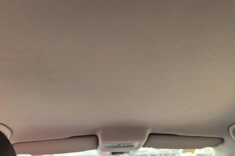 Used Volkswagen Polo 2013 1.4L Automatic Comfort Edition Headliner
