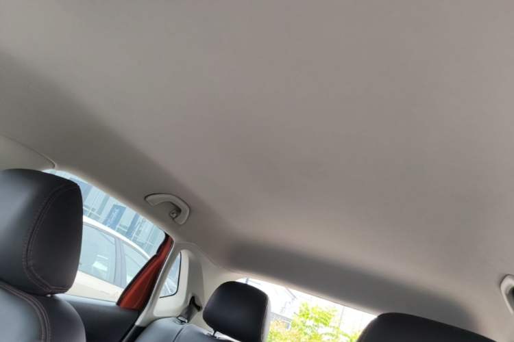 Used Volkswagen Polo 2013 1.4L Manual Fashion Edition Headliner