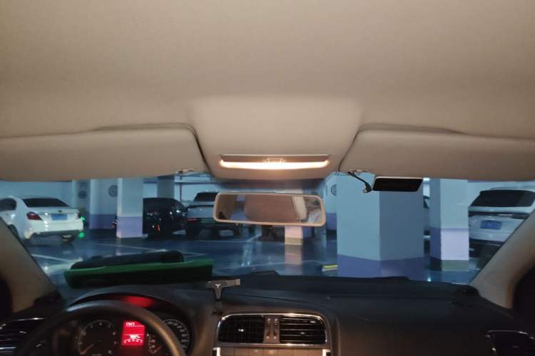 Used Volkswagen Polo 2013 1.4L Automatic Comfort Edition Headliner