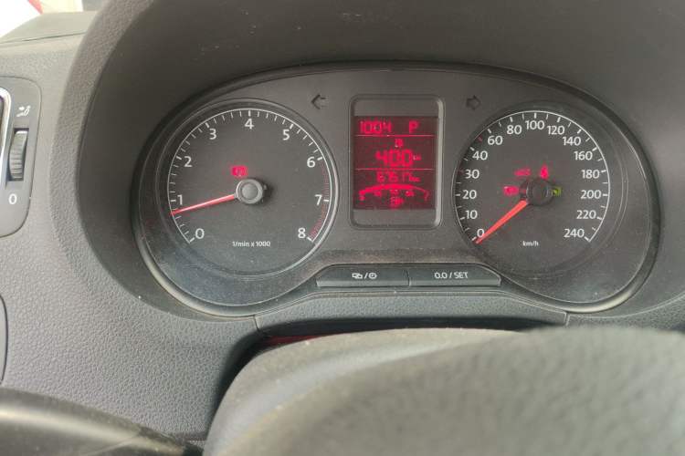 Used Volkswagen Polo 2013 1.6L Automatic Comfort Edition Instrument Cluster