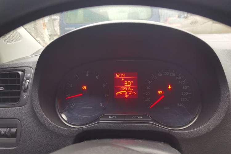 Used Volkswagen Polo 2013 1.4L Manual Fashion Edition Instrument Cluster