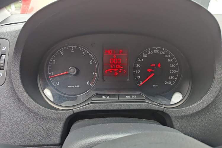 Used Volkswagen Polo 2013 1.6L Automatic Comfort Edition Instrument Cluster