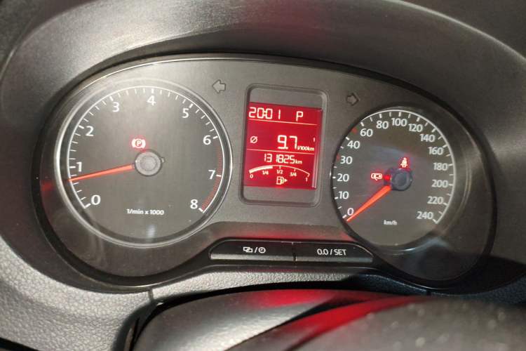 Used Volkswagen Polo 2013 1.6L Automatic Comfort Edition Instrument Cluster