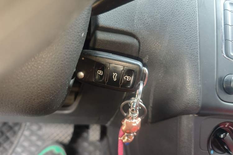 Used Volkswagen Polo 2013 1.4L Automatic Comfort Edition Interior 1