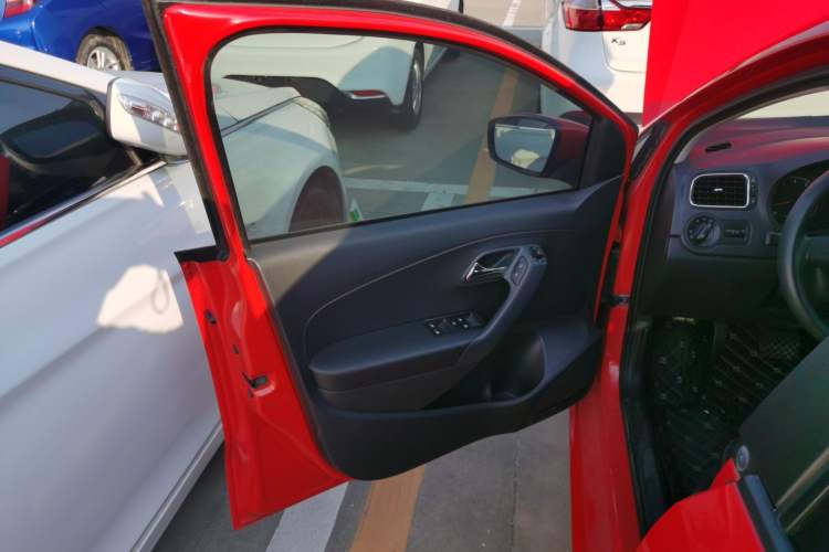 Used Volkswagen Polo 2013 1.6L Automatic Comfort Edition Left Front Door Interior