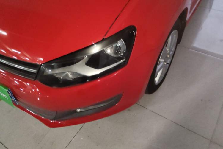 Used Volkswagen Polo 2013 1.6L Automatic Comfort Edition Left Front Headlight