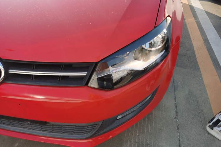 Used Volkswagen Polo 2013 1.6L Automatic Comfort Edition Left Front Headlight