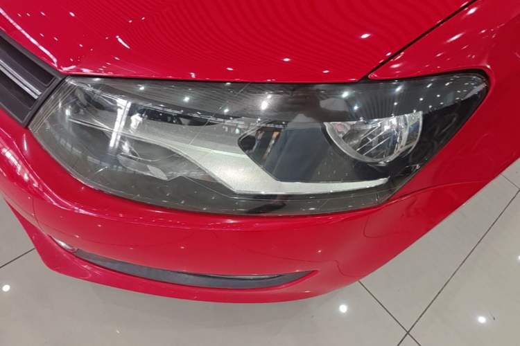 Used Volkswagen Polo 2013 1.4L Automatic Luxury Edition Left Front Headlight