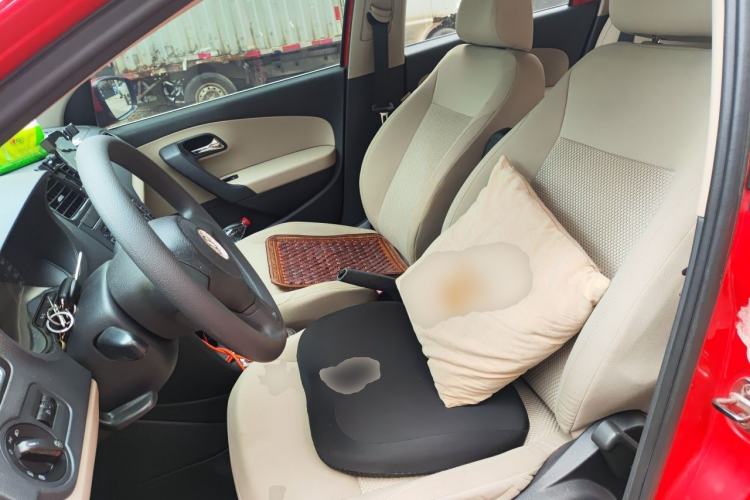 Used Volkswagen Polo 2013 1.6L Automatic Comfort Edition Left Front Seat