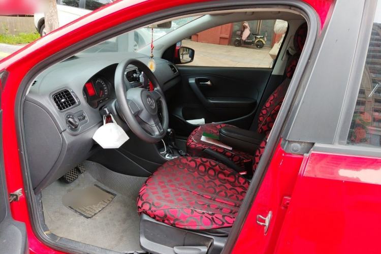 Used Volkswagen Polo 2013 1.4L Automatic Comfort Edition Left Front Seat