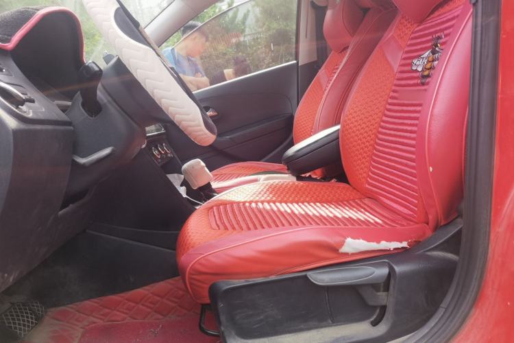 Used Volkswagen Polo 2013 1.6L Automatic Comfort Edition Left Front Seat