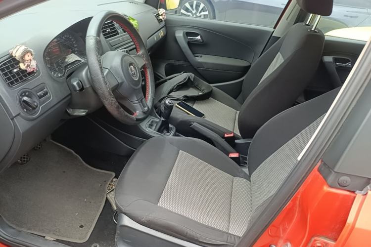 Used Volkswagen Polo 2013 1.4L Manual Fashion Edition Left Front Seat