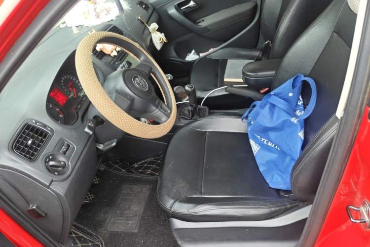 Used Volkswagen Polo 2013 1.4L Manual Fashion Edition Left Front Seat