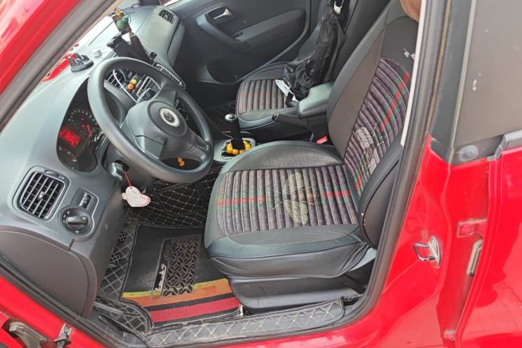 Used Volkswagen Polo 2013 1.4L Manual Fashion Edition Left Front Seat