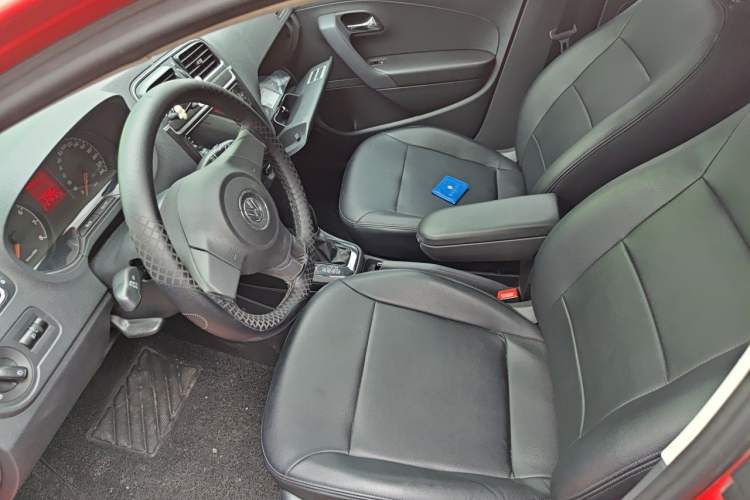 Used Volkswagen Polo 2013 1.6L Automatic Comfort Edition Left Front Seat