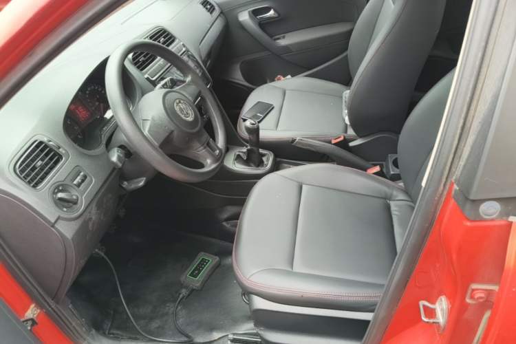 Used Volkswagen Polo 2013 1.4L Manual Fashion Edition Left Front Seat