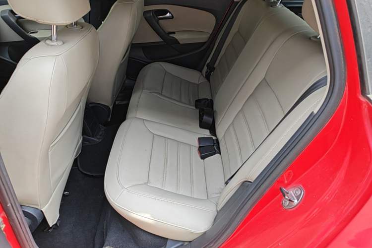 Used Volkswagen Polo 2013 1.6L Automatic Luxury Edition Left Rear Seat