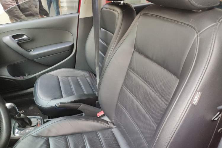 Used Volkswagen Polo 2013 1.6L Automatic Luxury Edition Left Rear Seat