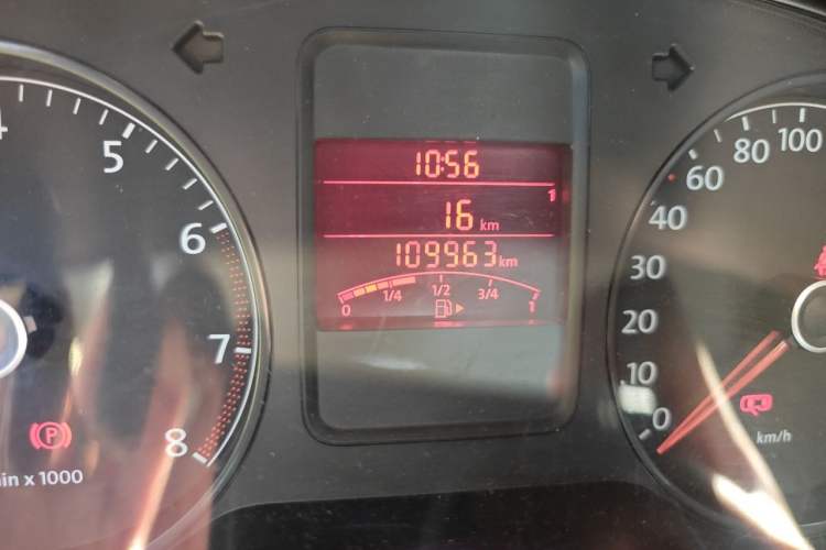 Used Volkswagen Polo 2013 1.4L Manual Fashion Edition Odometer Close Up