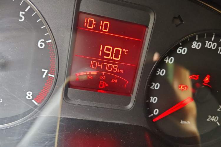 Used Volkswagen Polo 2013 1.4L Manual Fashion Edition Odometer Close Up