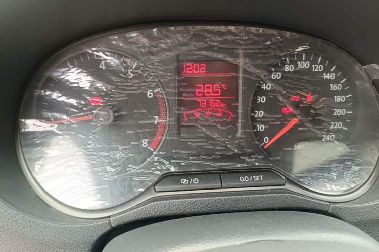 Used Volkswagen Polo 2013 1.4L Manual Fashion Edition Odometer Close Up