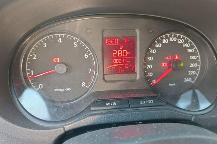 Used Volkswagen Polo 2013 1.6L Automatic Comfort Edition Odometer Close Up