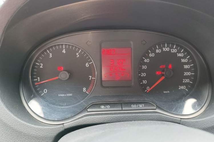 Used Volkswagen Polo 2013 1.4L Manual Fashion Edition Odometer Close Up