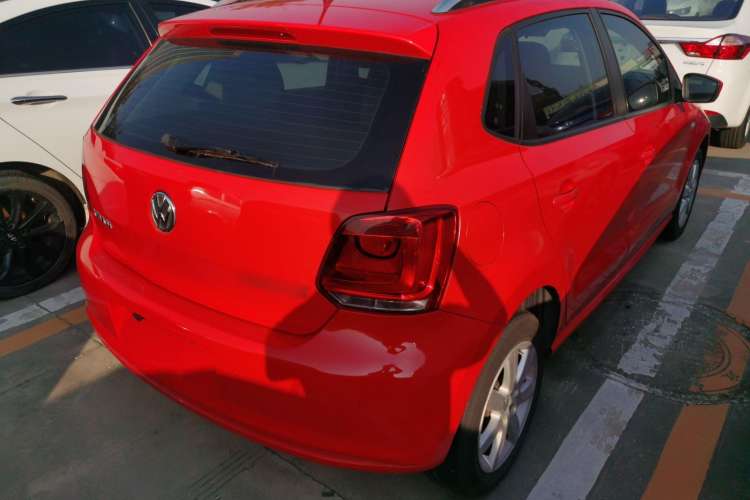 Used Volkswagen Polo 2013 1.6L Automatic Comfort Edition Rear Right 45 Deg
