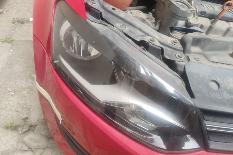 Used Volkswagen Polo 2013 1.4L Automatic Luxury Edition Right Front Headlight