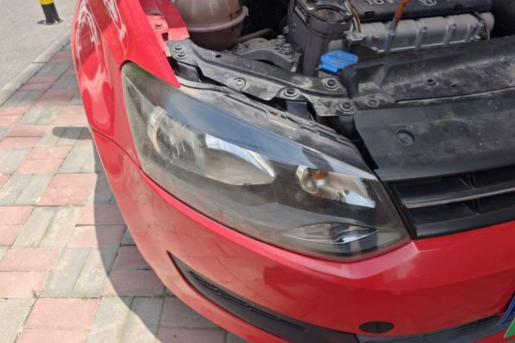 Used Volkswagen Polo 2013 1.4L Manual Fashion Edition Right Front Headlight