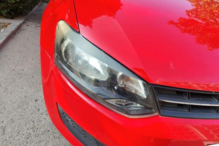 Used Volkswagen Polo 2013 1.4L Manual Fashion Edition Right Front Headlight