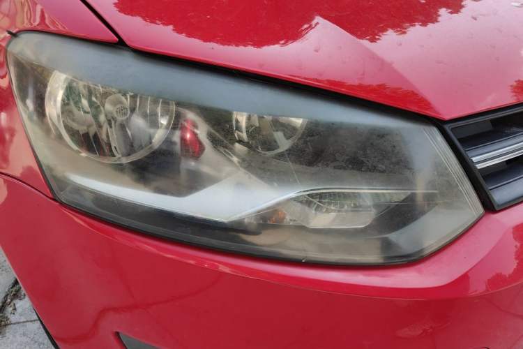 Used Volkswagen Polo 2013 1.4L Automatic Comfort Edition Right Front Headlight