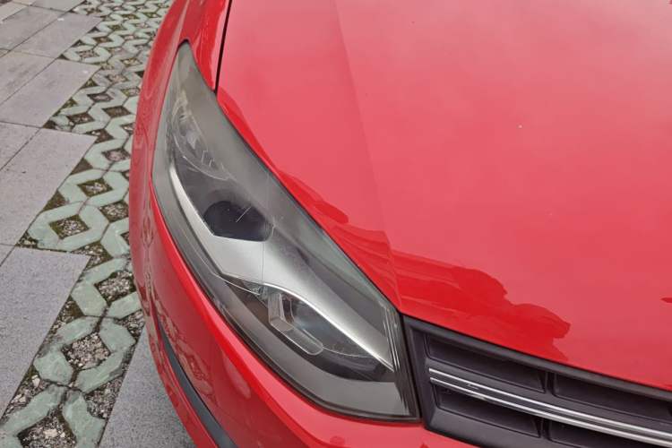 Used Volkswagen Polo 2013 1.6L Automatic Comfort Edition Right Front Headlight