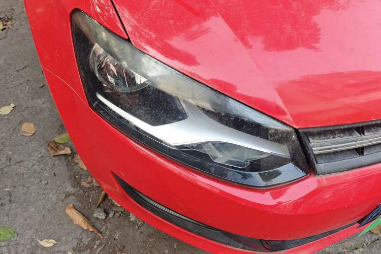 Used Volkswagen Polo 2013 1.6L Automatic Comfort Edition Right Front Headlight