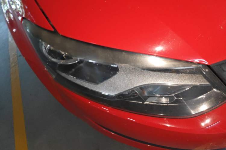 Used Volkswagen Polo 2013 1.4L Manual Comfort Edition Right Front Headlight