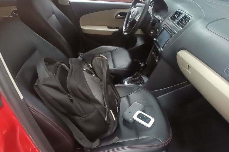 Used Volkswagen Polo 2013 1.6L Automatic Comfort Edition Right Front Seat