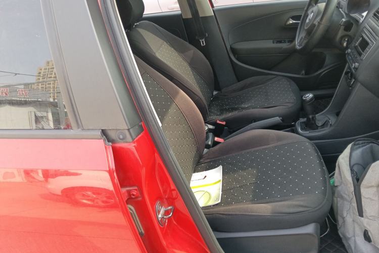 Used Volkswagen Polo 2013 1.4L Manual Fashion Edition Right Front Seat