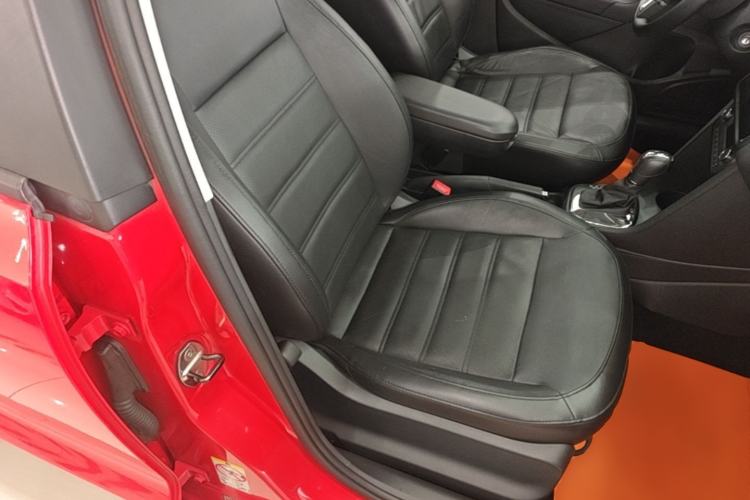 Used Volkswagen Polo 2013 1.4L Automatic Luxury Edition Right Front Seat